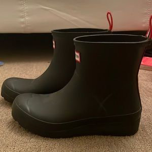 Hunter boots size 7- original play short